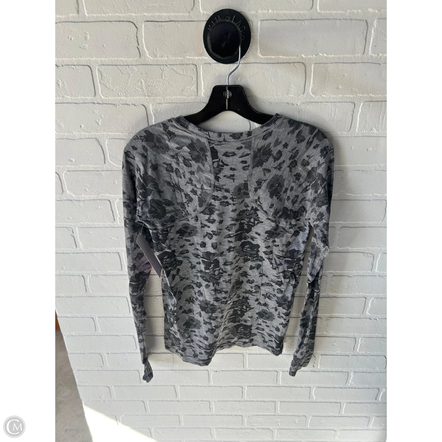 Athletic Top Long Sleeve Crewneck By Athleta In Black & Grey, Size: M