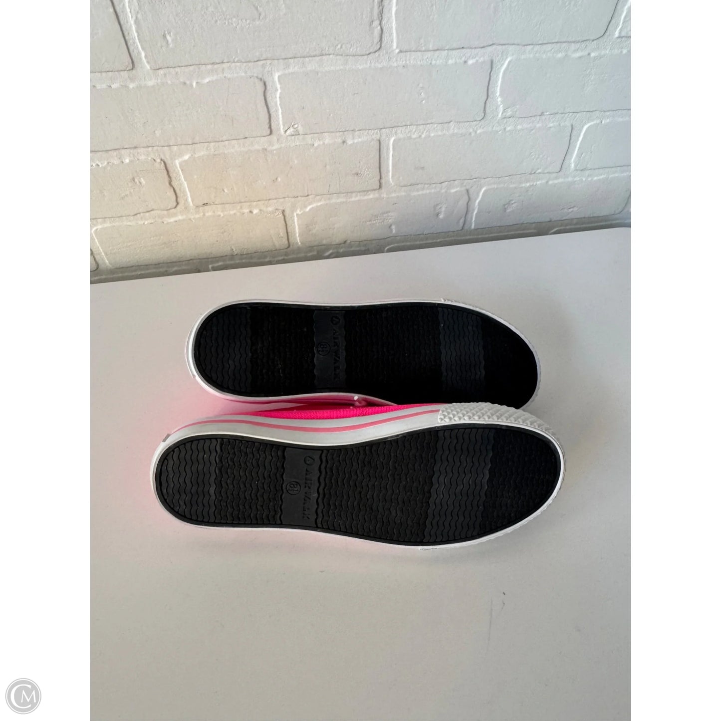 Shoes Sneakers By Airwalk In Pink & White, Size: 8.5