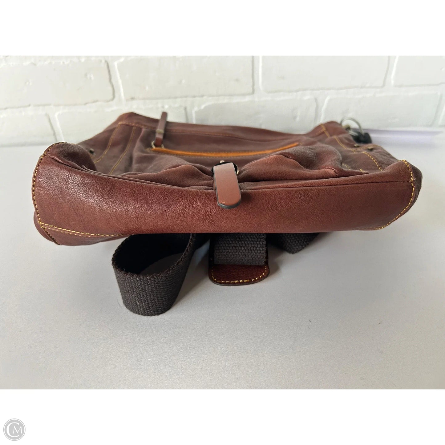 Crossbody Leather By Sundance, Size: Medium