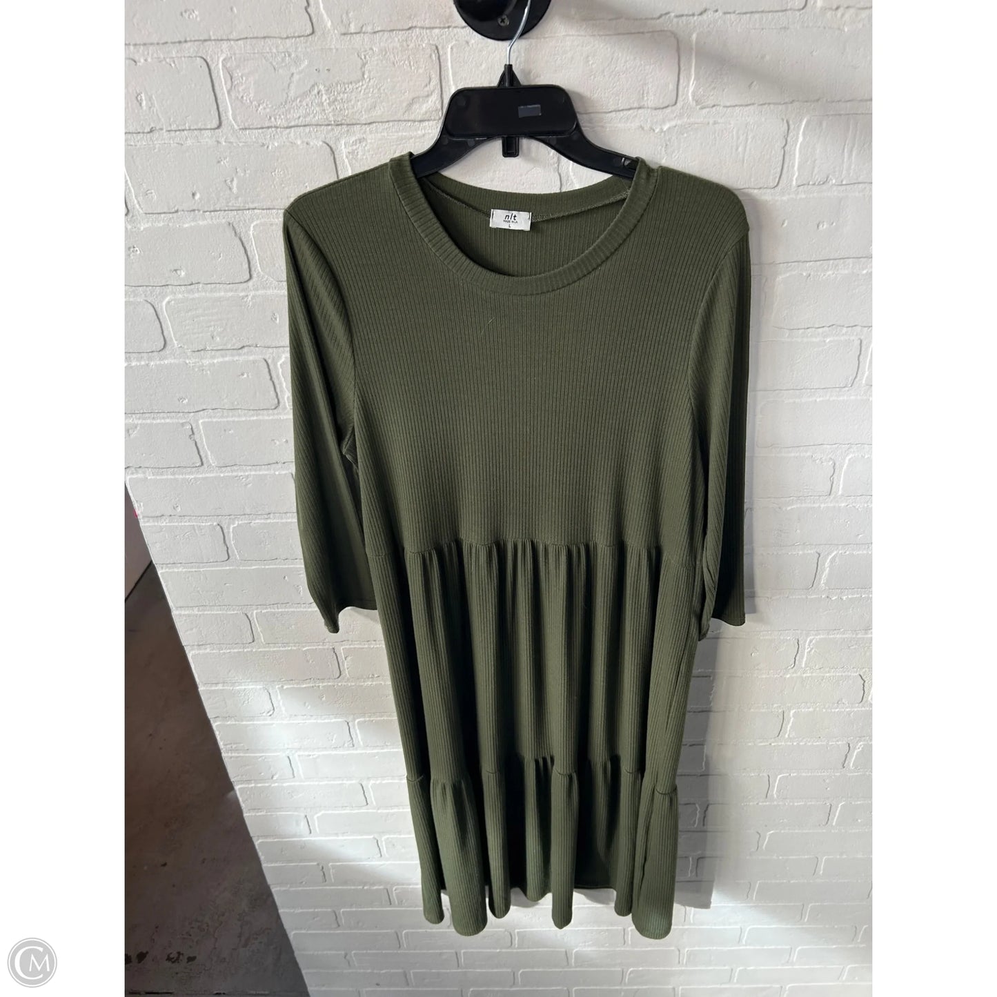 Dress Casual Midi By Clothes Mentor In Green, Size: L