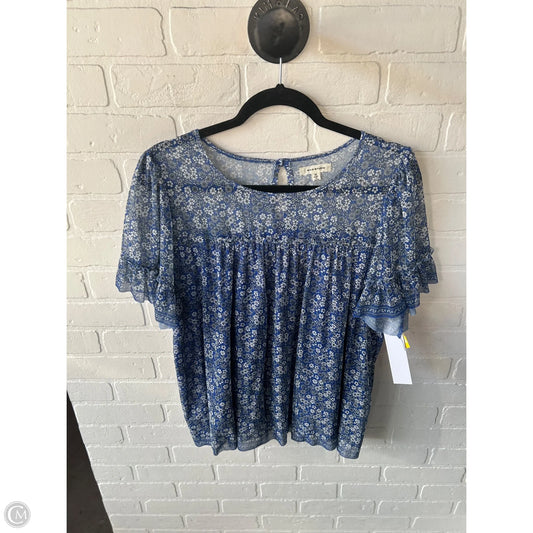 Top Short Sleeve By Max Studio In Blue & White, Size: 1x