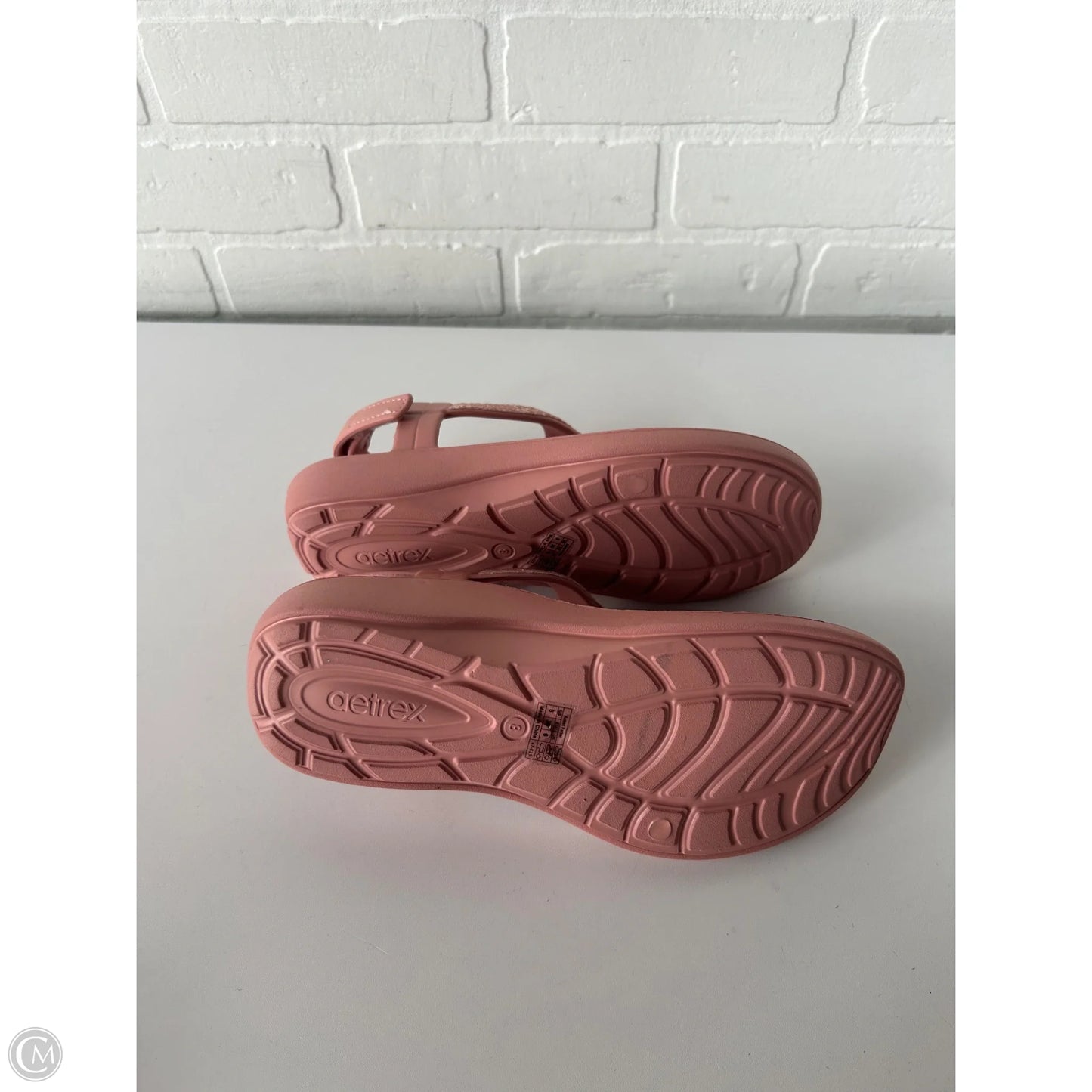 Sandals Flats By Clothes Mentor In Pink, Size: 8