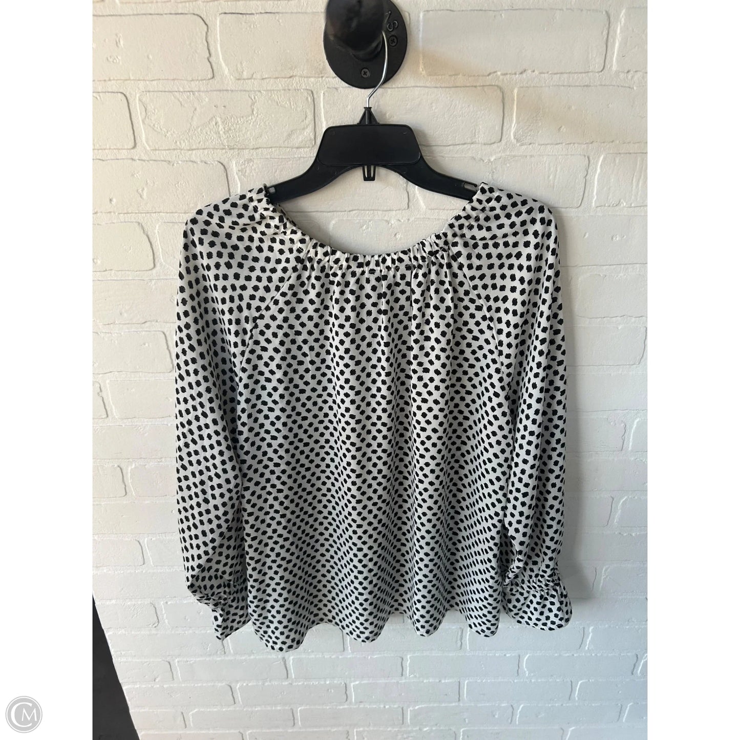 Top Long Sleeve By Banana Republic In Black & White, Size: L