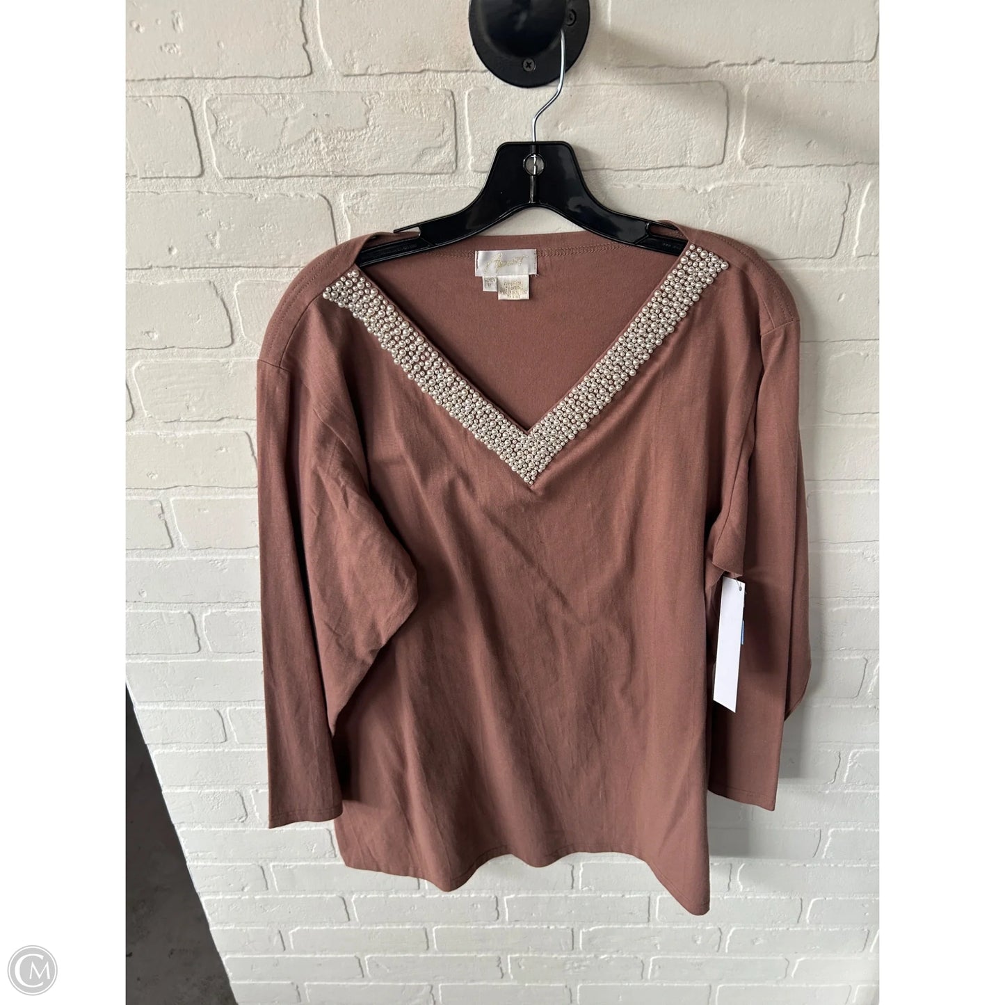 Top Long Sleeve By Clothes Mentor In Pink & White, Size: 1x