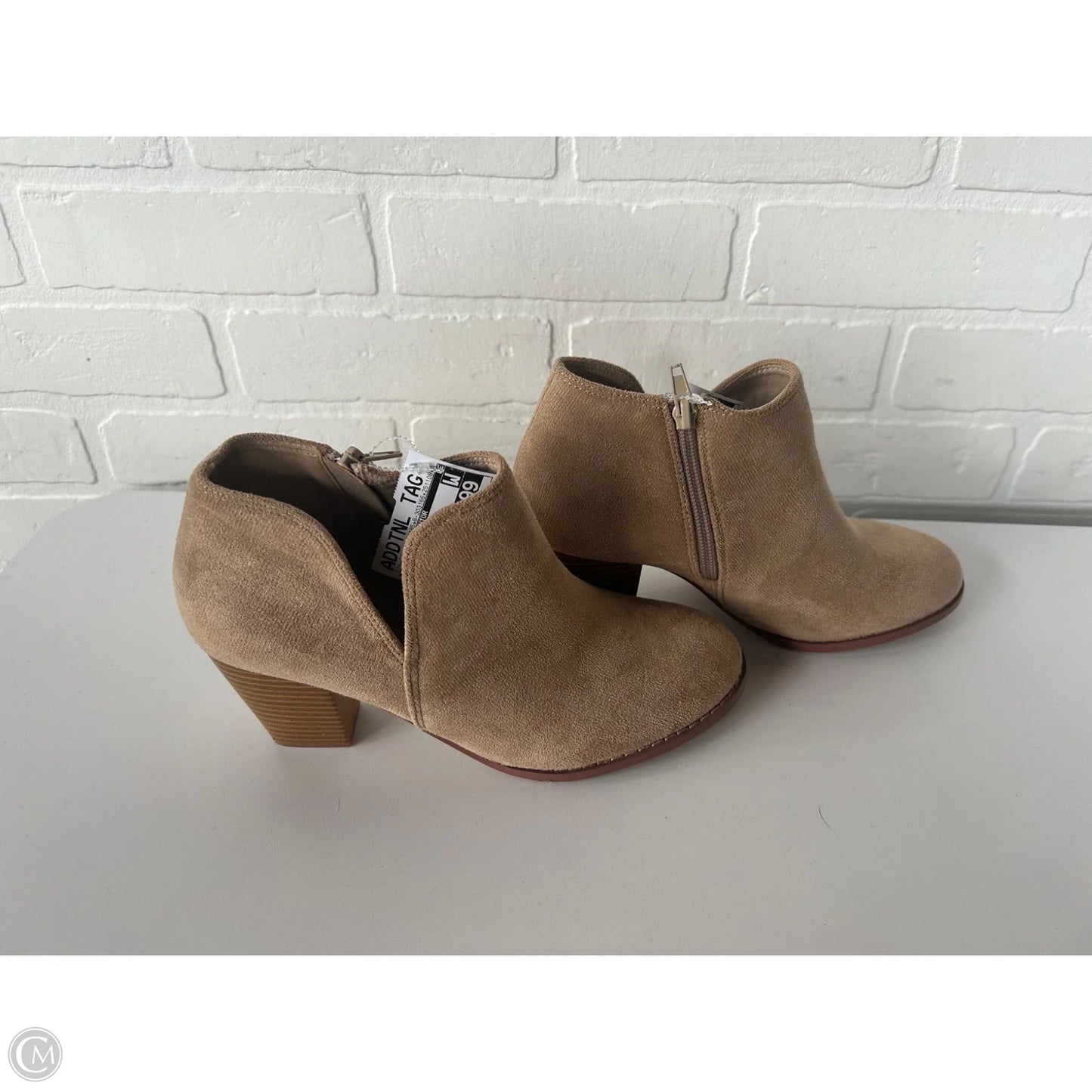 Boots Ankle Heels By Clothes Mentor In Tan, Size: 6.5