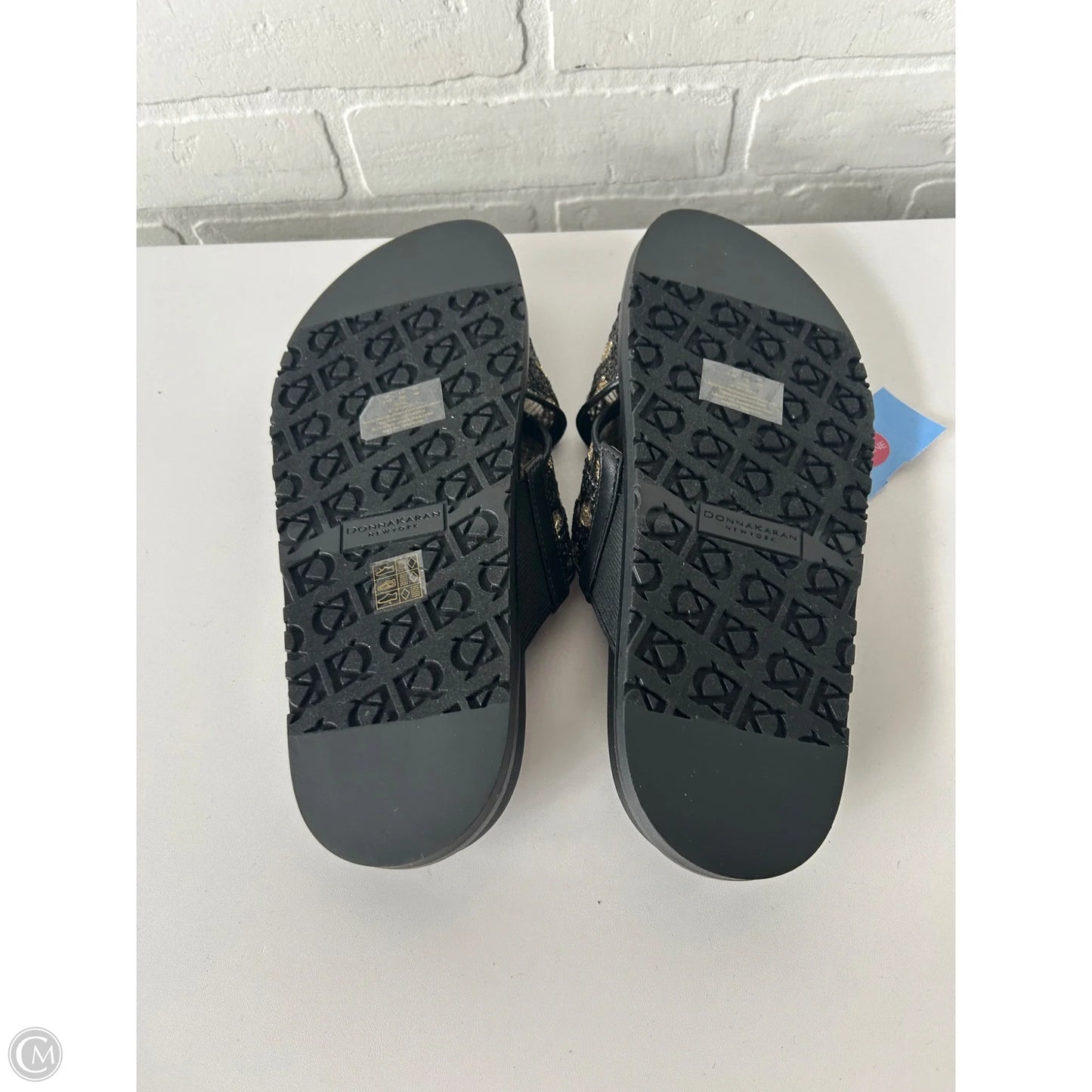 Sandals Flats By Donna Karan In Black & Gold, Size: 8.5