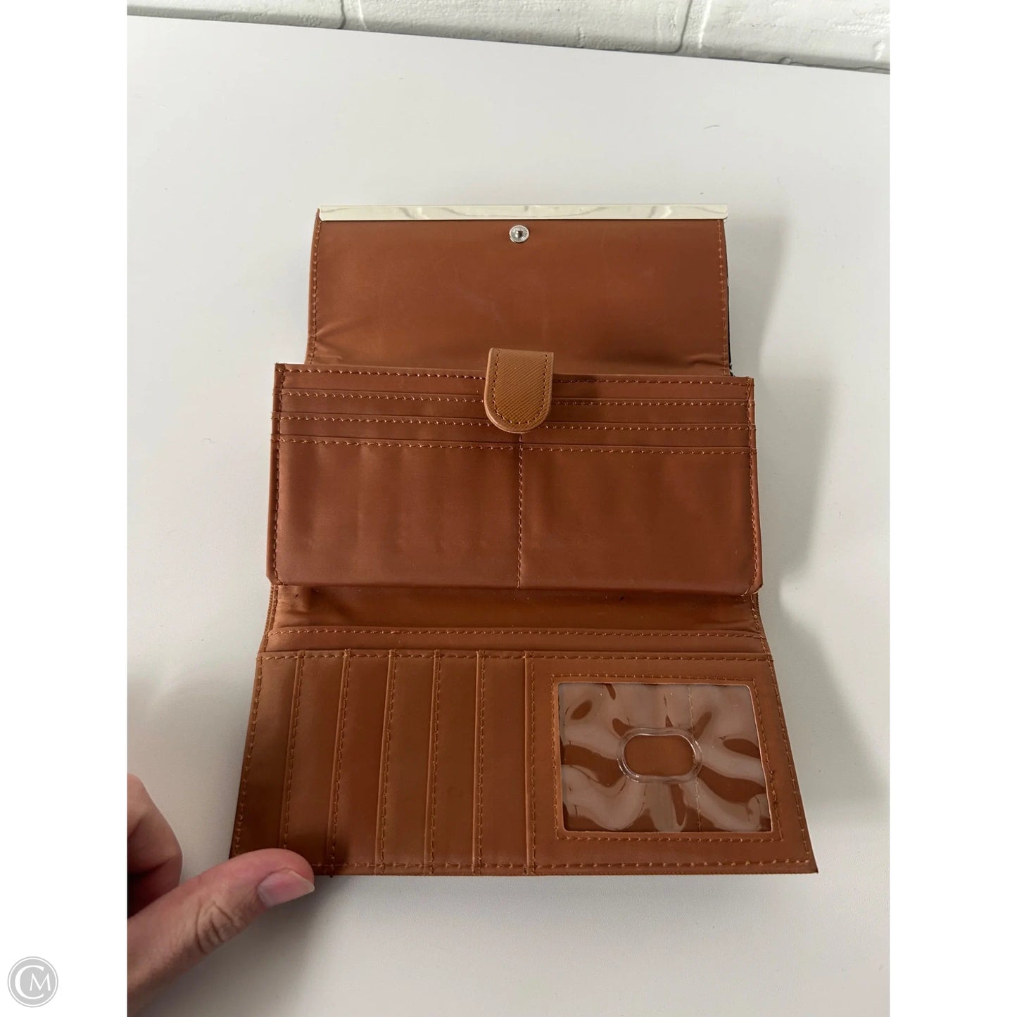 Wallet By Clothes Mentor, Size: Large