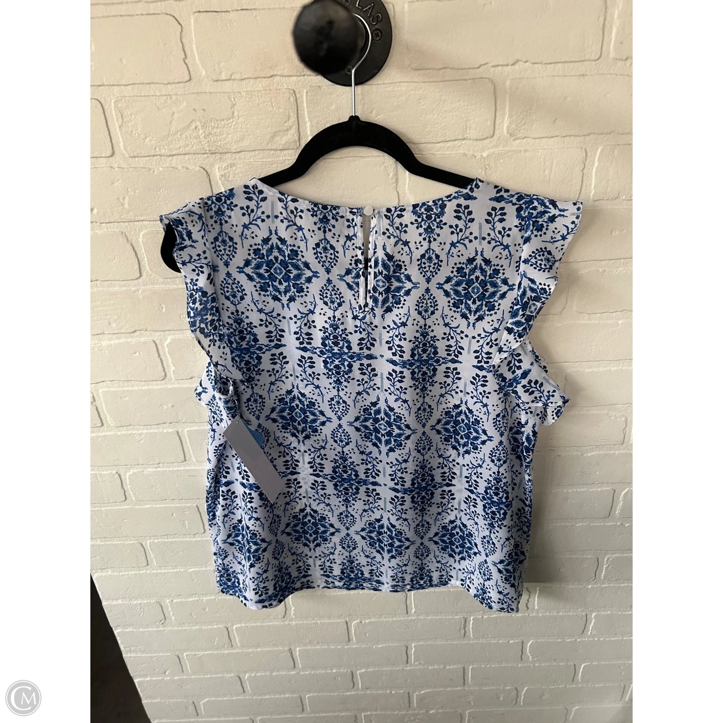 Top Short Sleeve By Worthington In Blue & White, Size: Lp