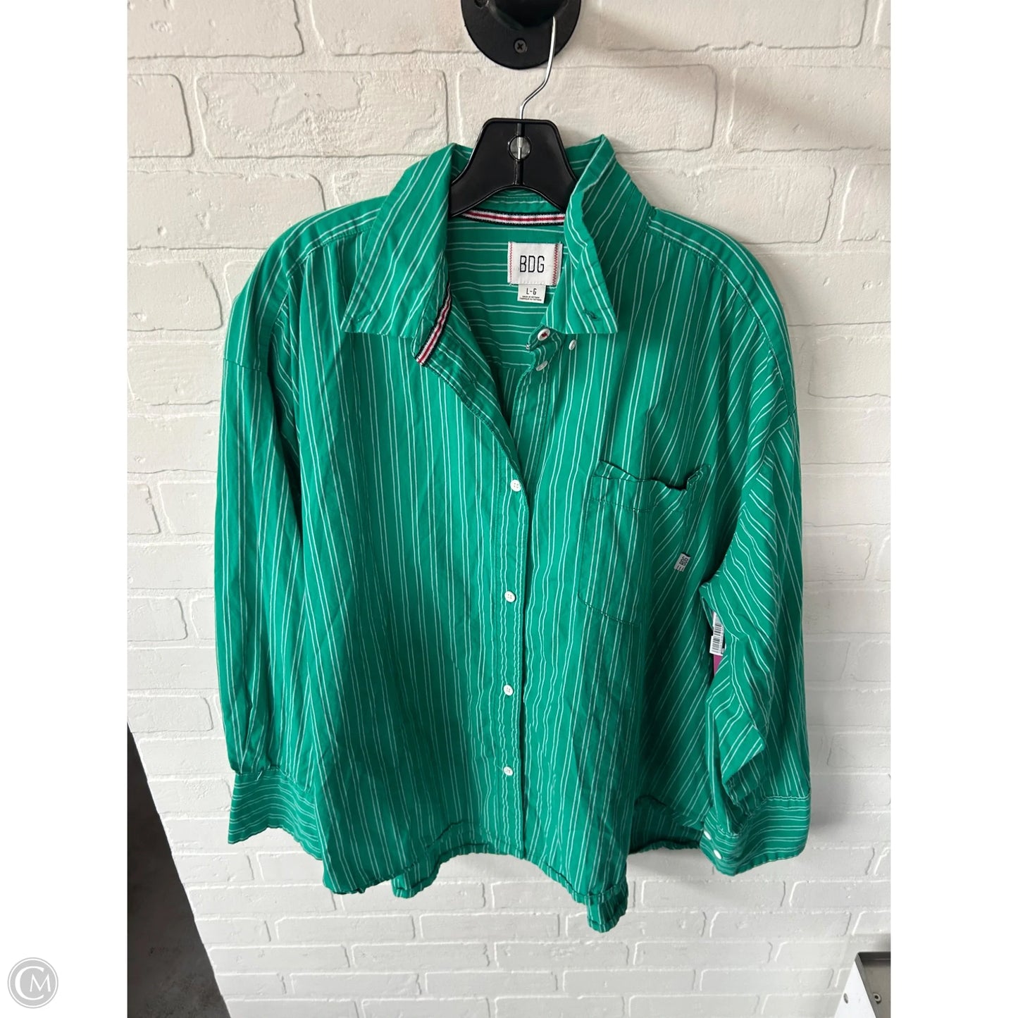 Top Long Sleeve By Bdg In Green & White, Size: L