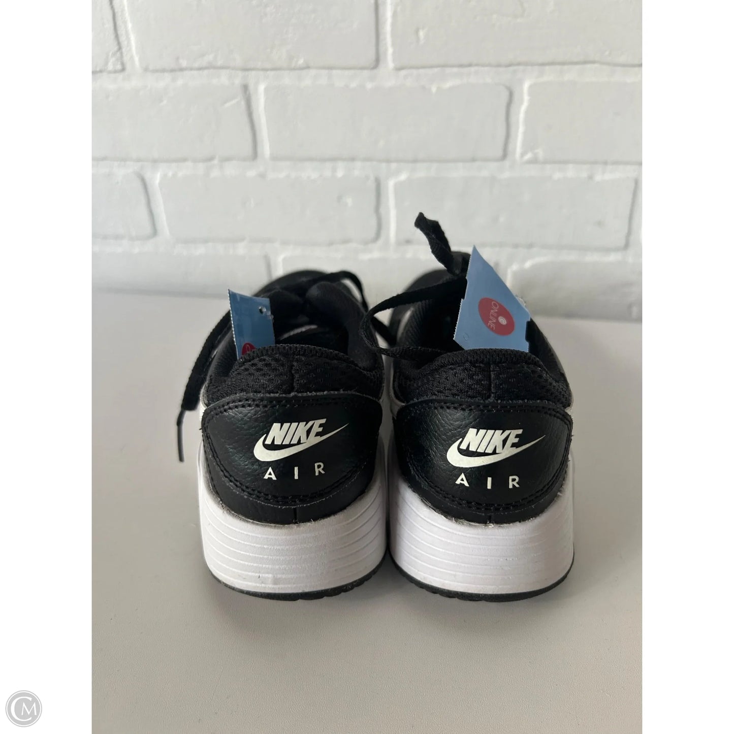 Shoes Athletic By Nike In Black & White, Size: 7.5