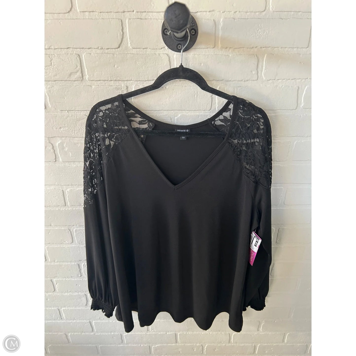 Top Long Sleeve By Torrid In Black, Size: 1x