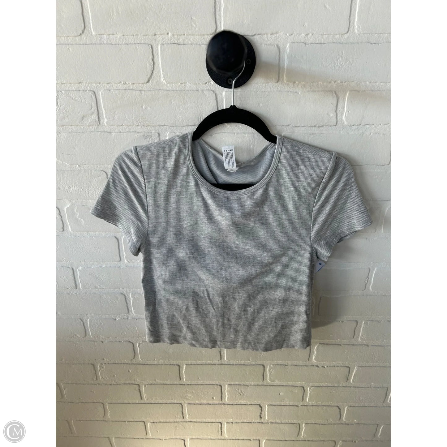 Athletic Top Short Sleeve By Yogalicious In Grey, Size: M