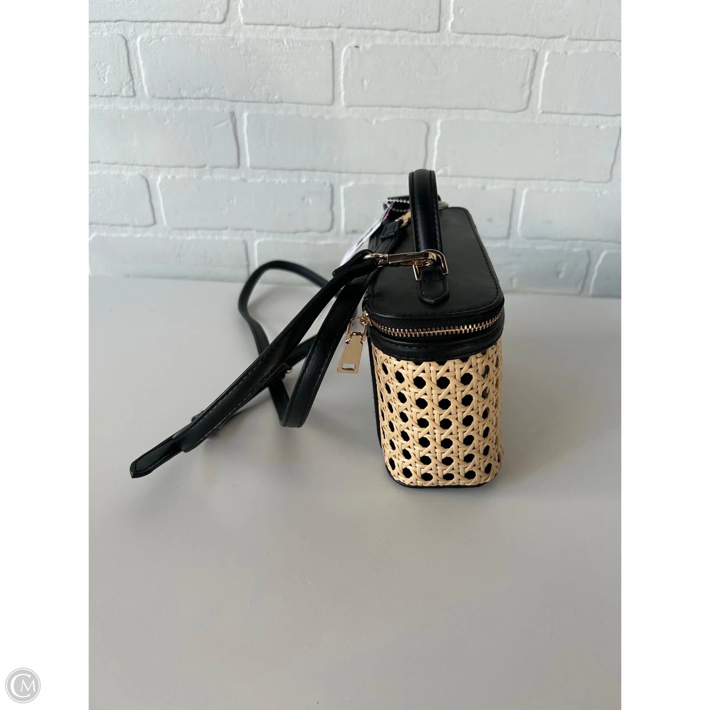 Crossbody By A New Day, Size: Small