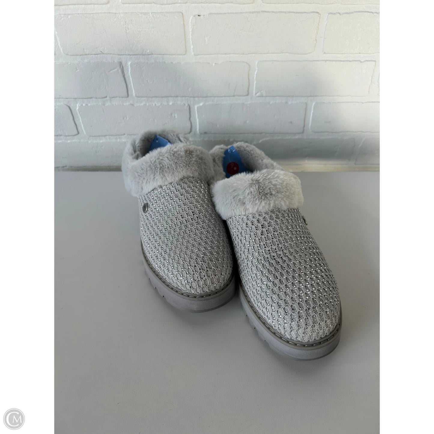 Shoes Flats By Bobs In Grey, Size: 10