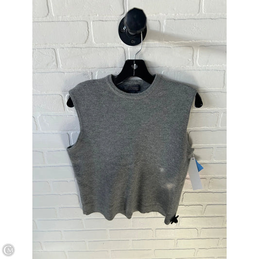Vest Sweater By Banana Republic In Grey, Size: M
