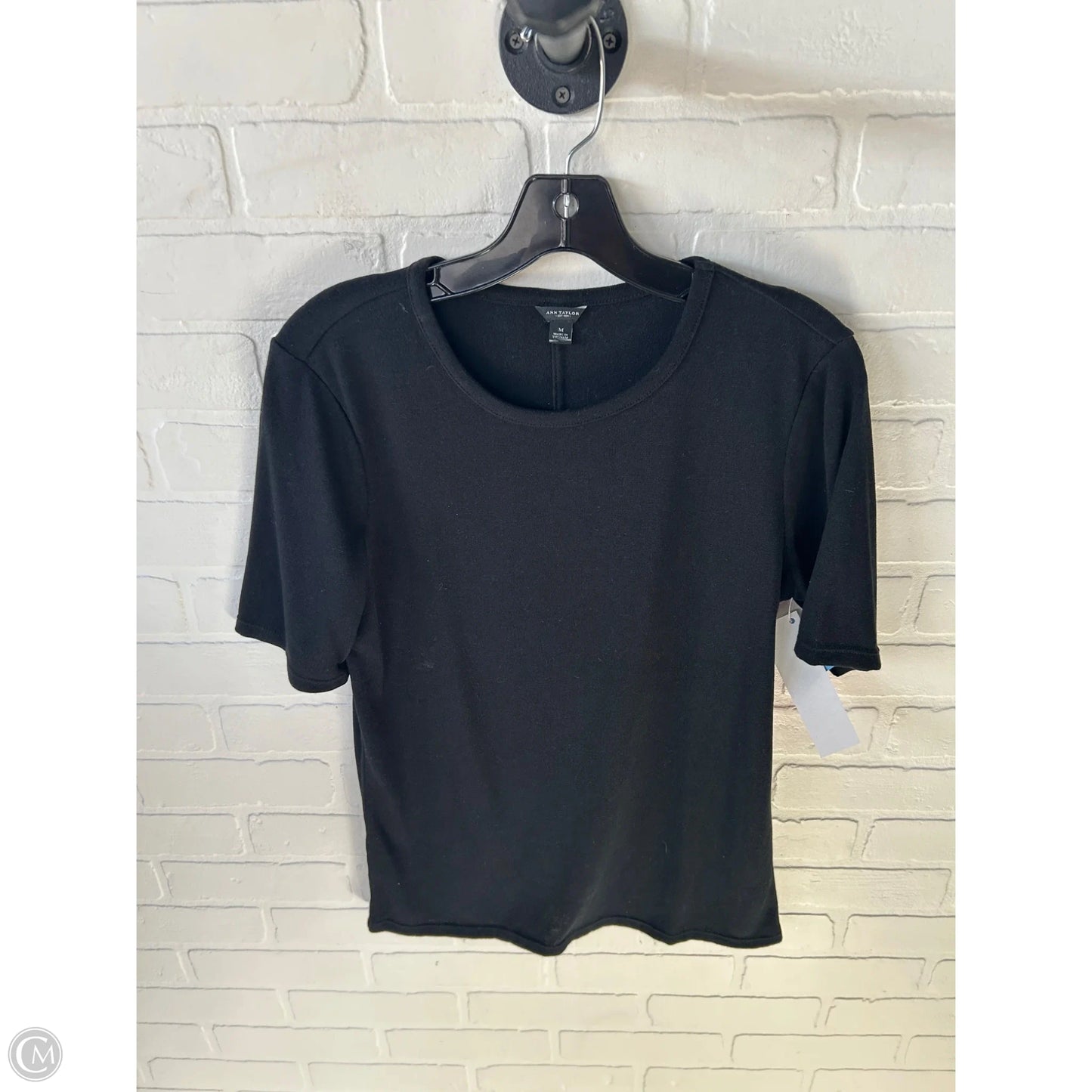 Top Short Sleeve Basic By Ann Taylor In Black, Size: M