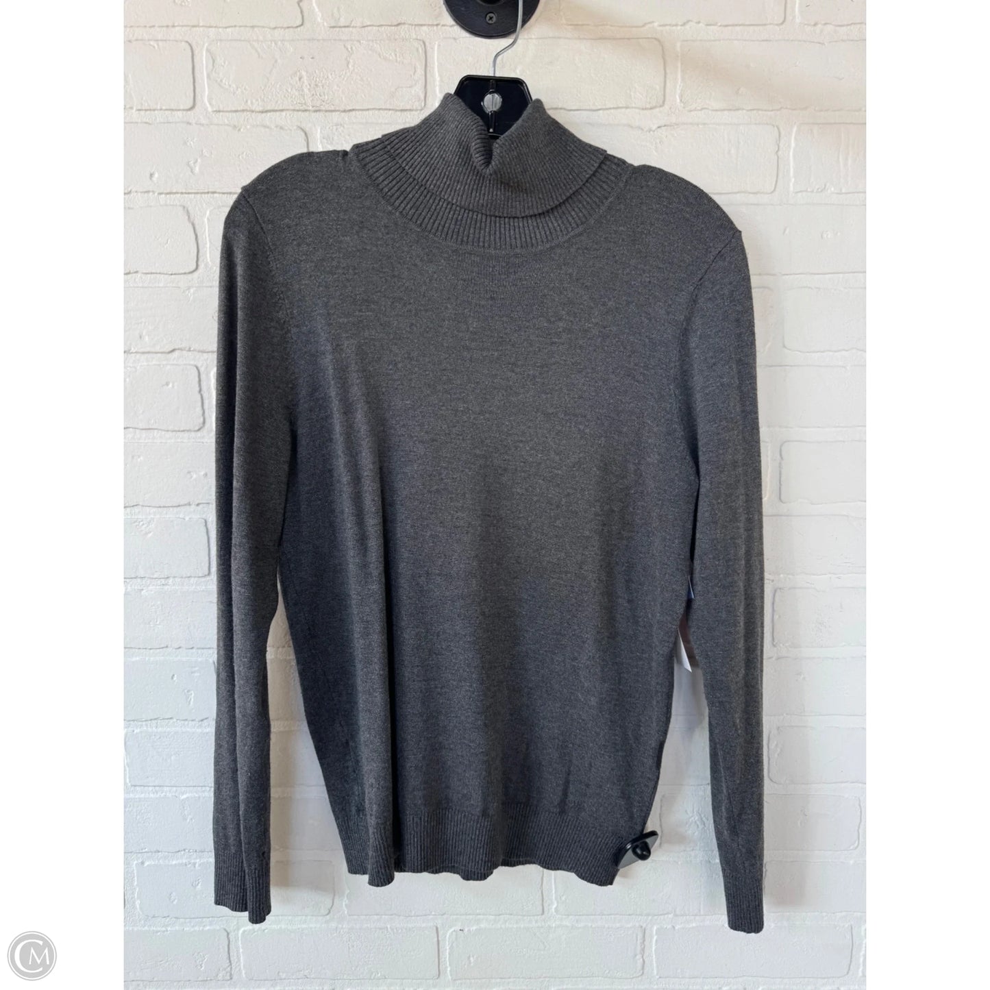 Sweater By Calvin Klein In Grey, Size: M
