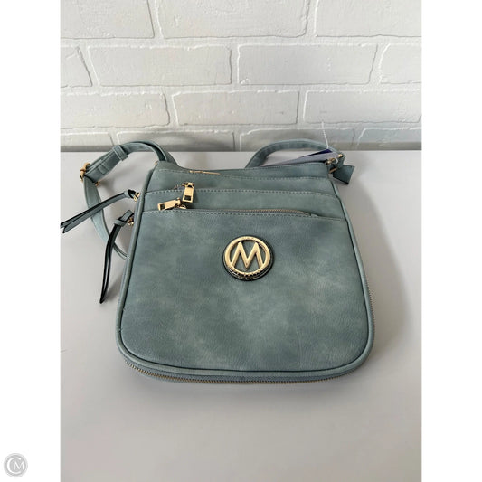 Crossbody By Clothes Mentor, Size: Medium