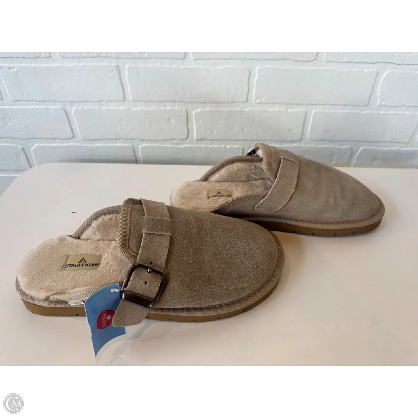 Shoes Flats By Clothes Mentor In Grey, Size: 9