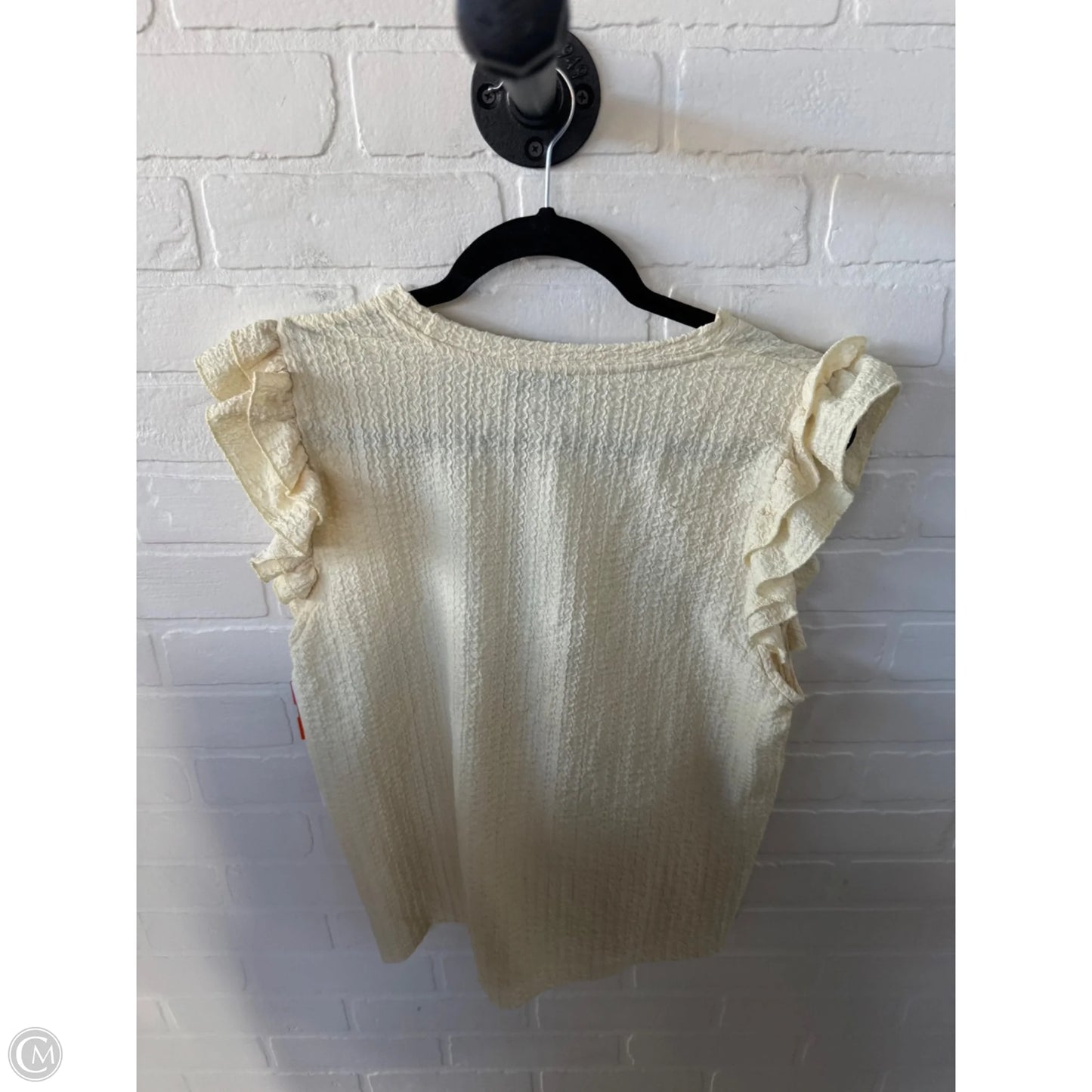 Top Short Sleeve By Cece In Yellow, Size: L