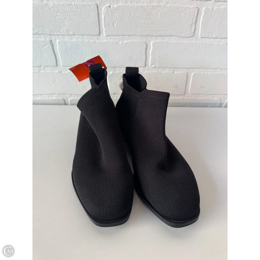 Boots Ankle Flats By Vivaia In Black, Size: 5.5