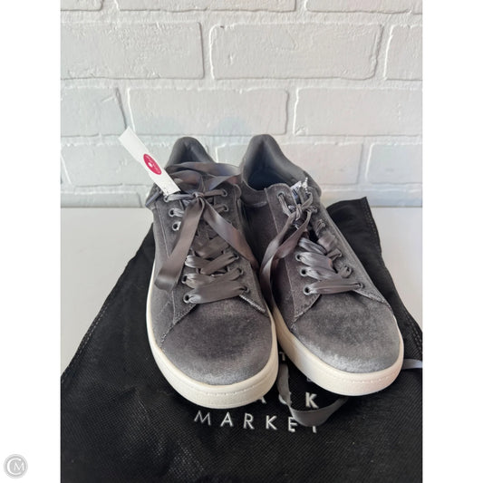 Shoes Sneakers By White House Black Market In Grey, Size: 8
