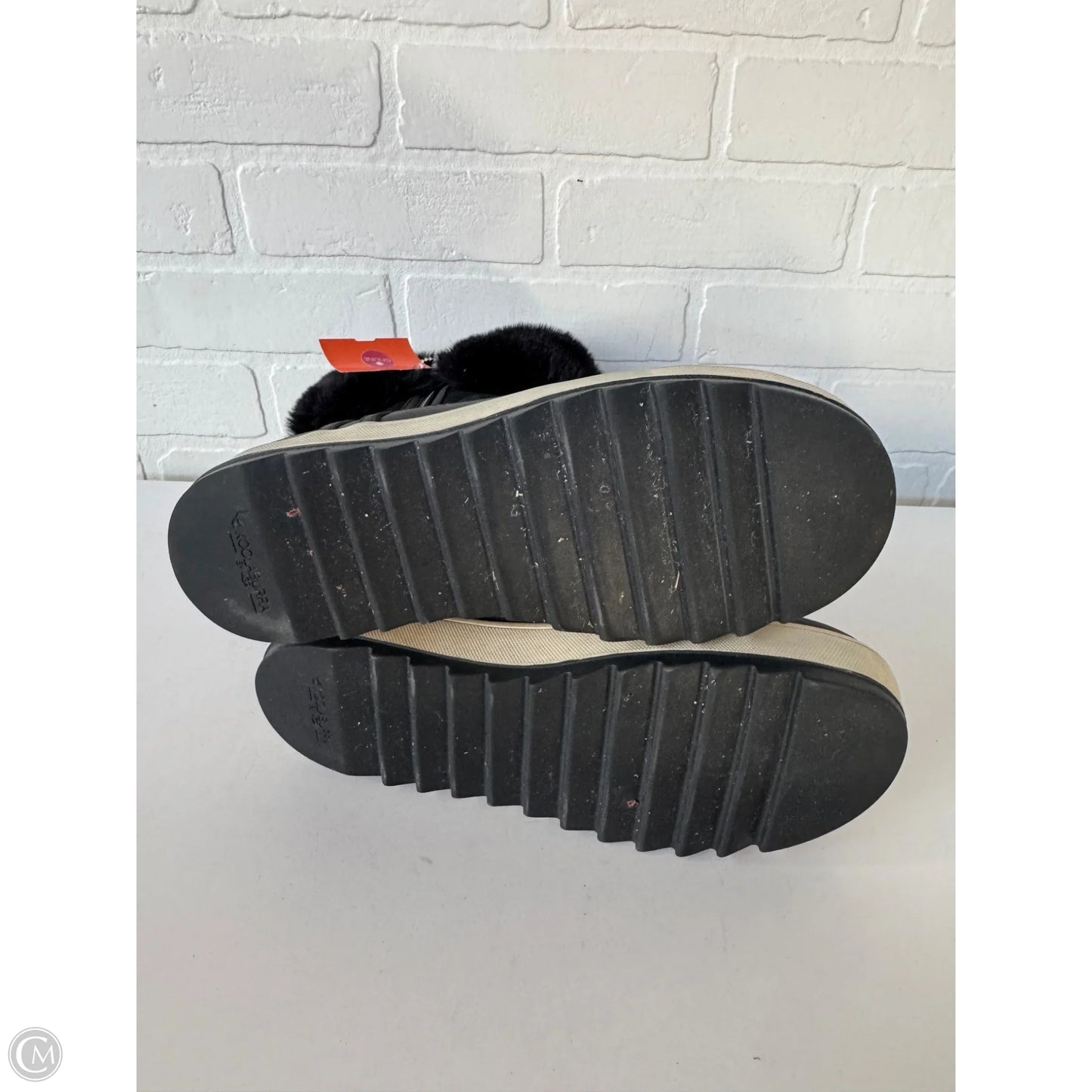 Boots Snow By Koolaburra By Ugg In Black, Size: 7