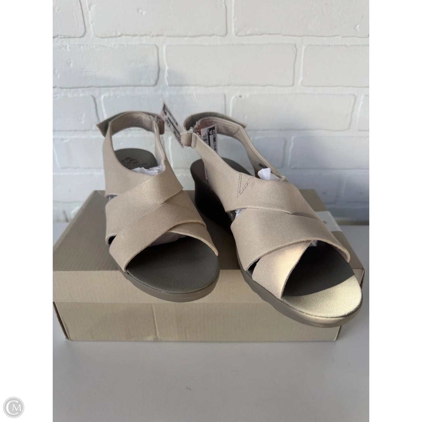 Shoes Heels Kitten By Clarks In Cream, Size: 9