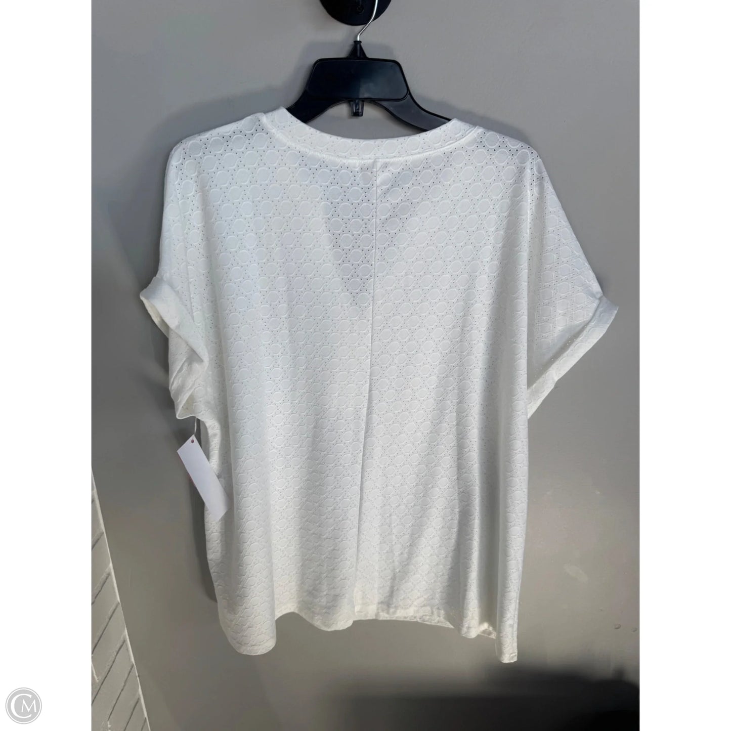 Top Short Sleeve By Cme In White, Size: 3x