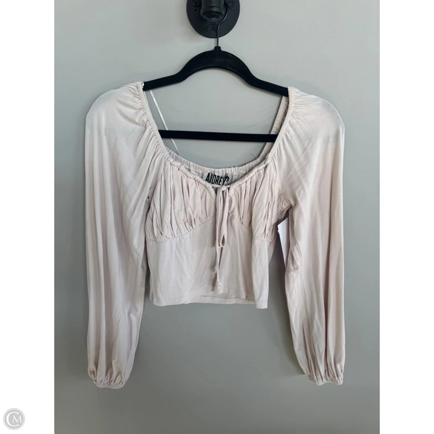 Top Long Sleeve By Clothes Mentor In Cream, Size: S
