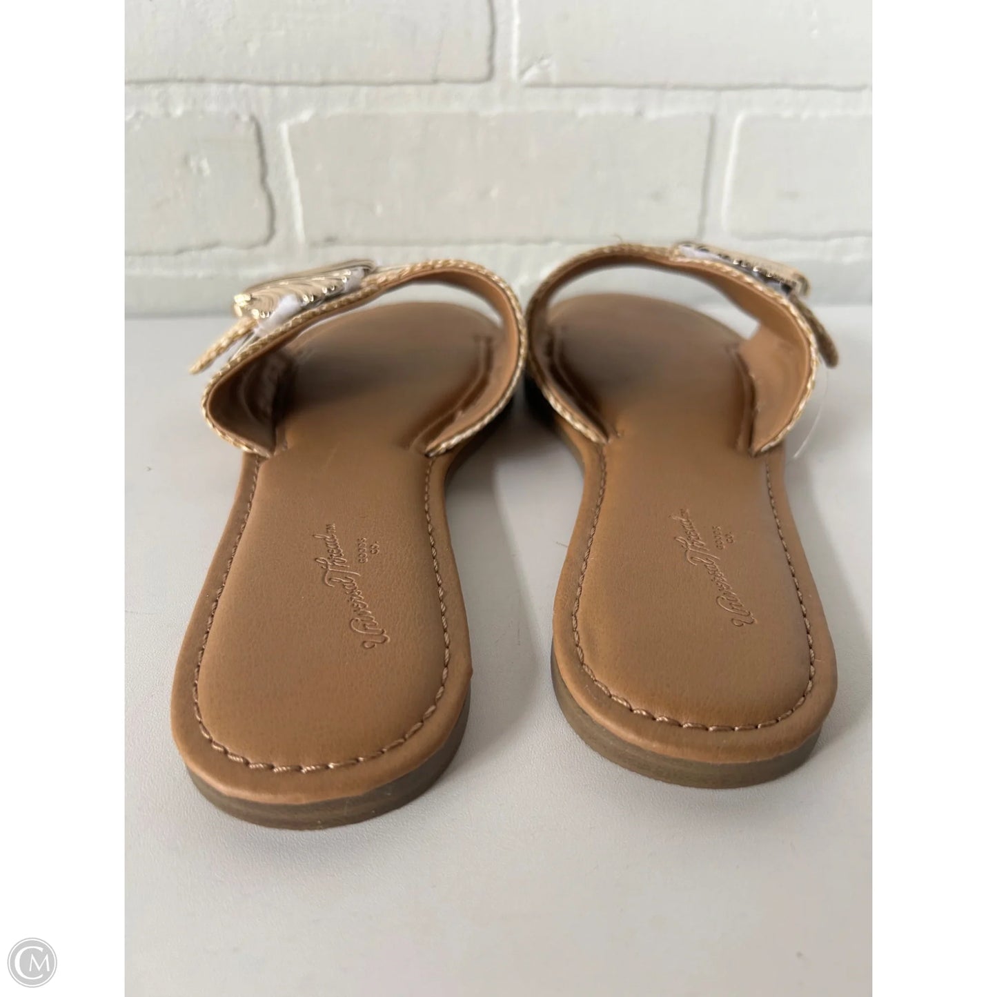 Sandals Flats By Universal Thread In Tan, Size: 6