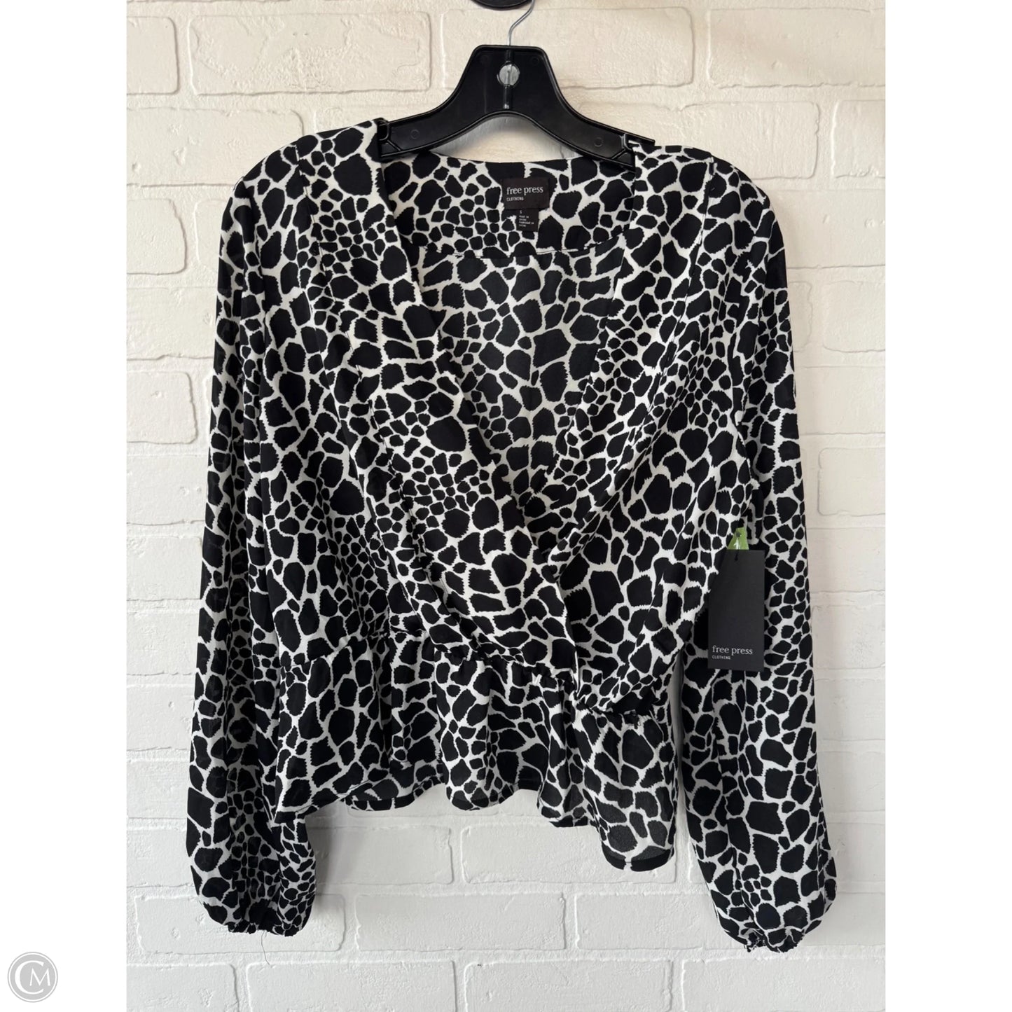 Top Long Sleeve By Free Press In Black & White, Size: S
