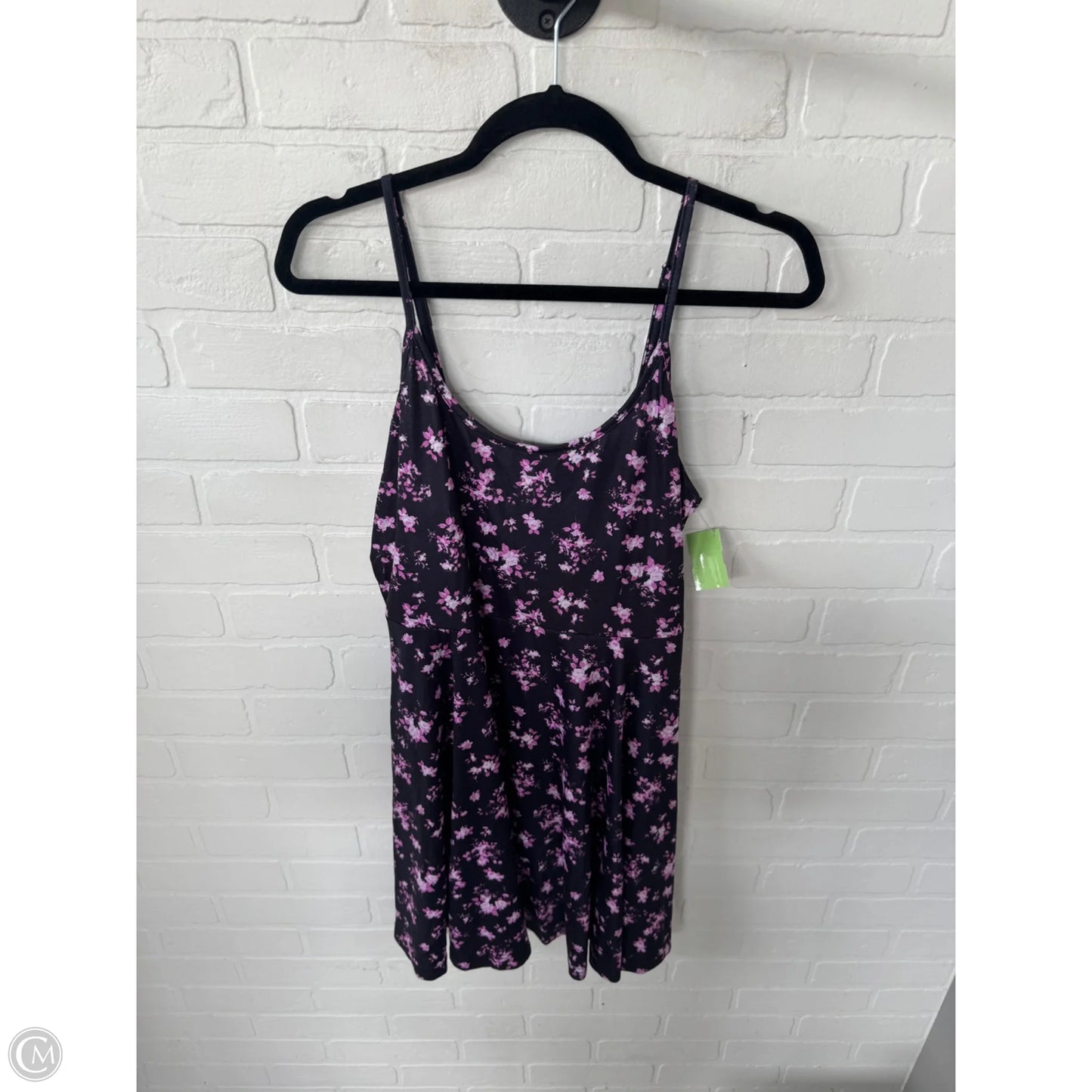 Dress Casual Short By Cme In Black & Pink, Size: L