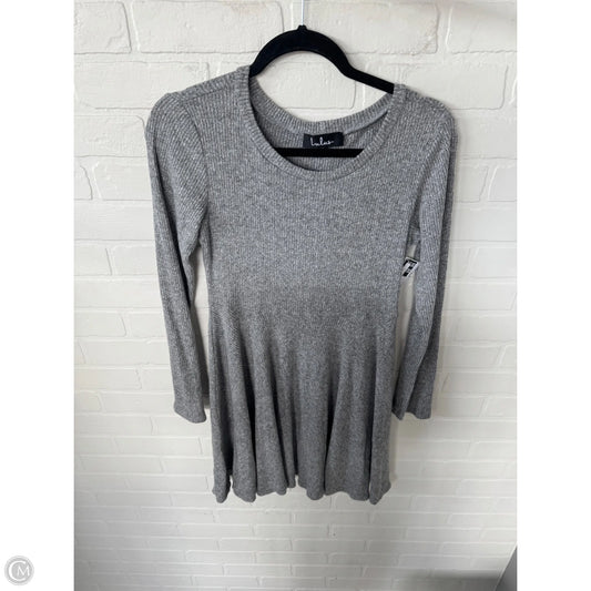 Dress Casual Short By Lulus In Grey, Size: M
