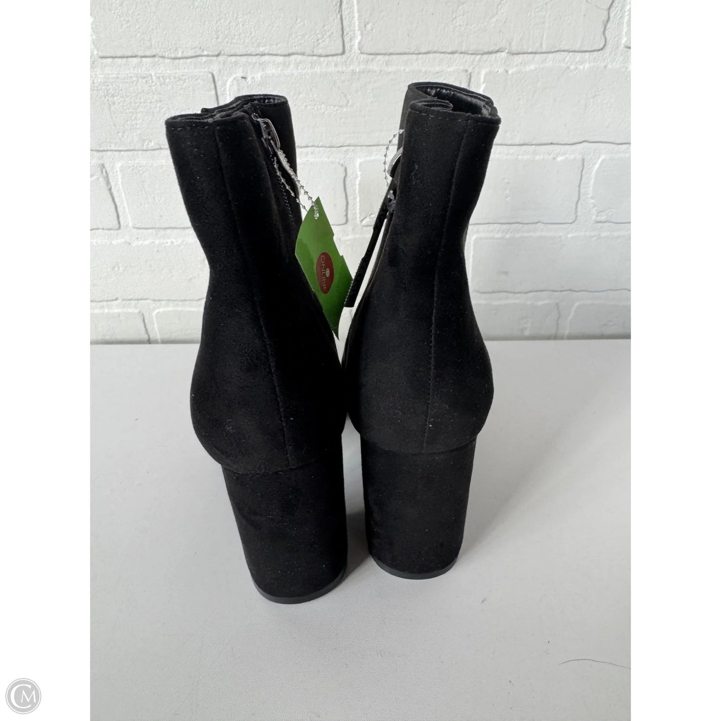 Boots Ankle Heels By Clothes Mentor In Black, Size: 8.5