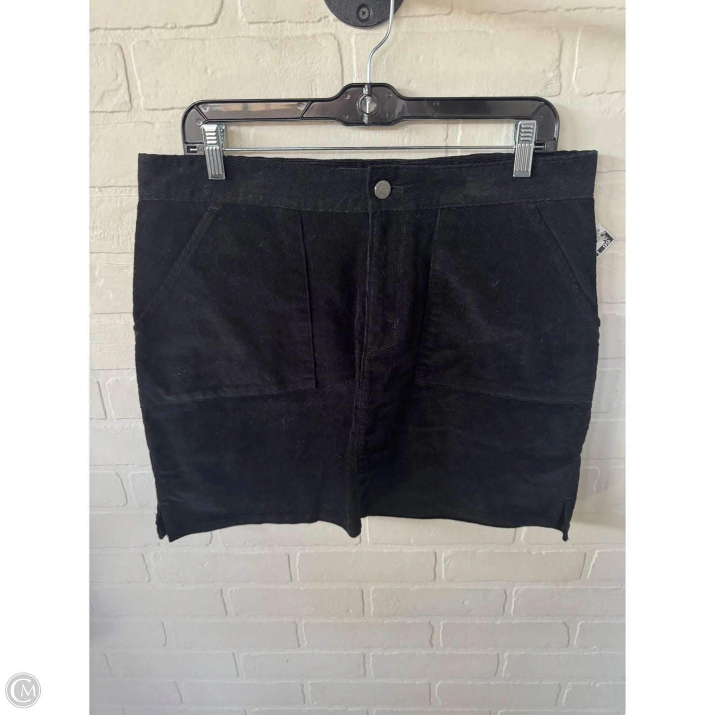 Skirt Mini & Short By Clothes Mentor In Black, Size: 8