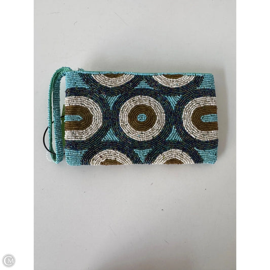 Wristlet By Clothes Mentor, Size: Medium
