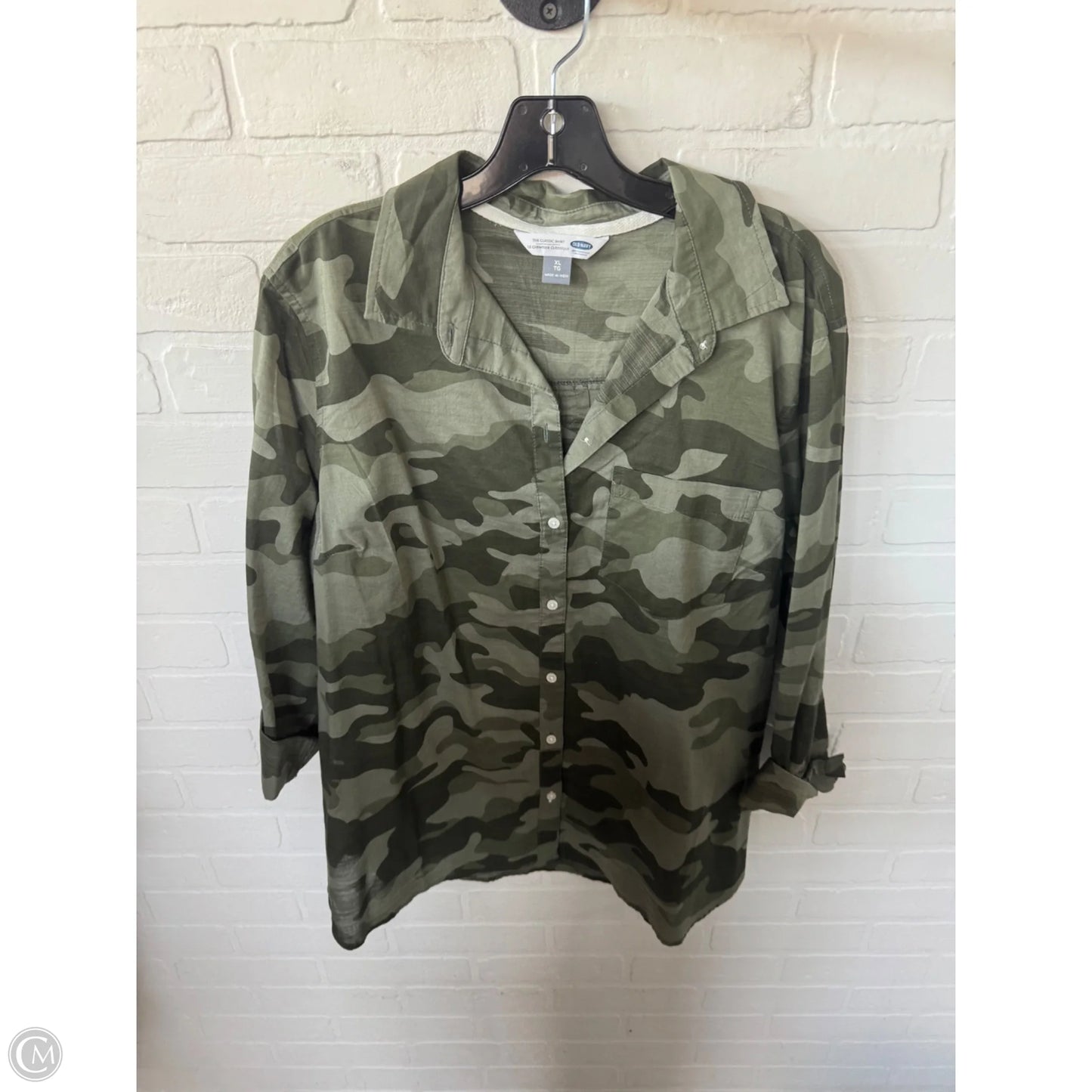 Top Long Sleeve By Old Navy In Camouflage Print, Size: Xl