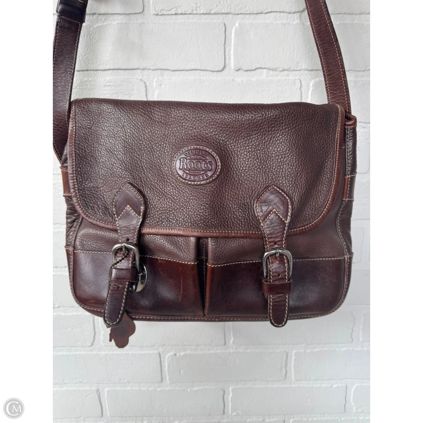 Crossbody Leather By Roots, Size: Medium