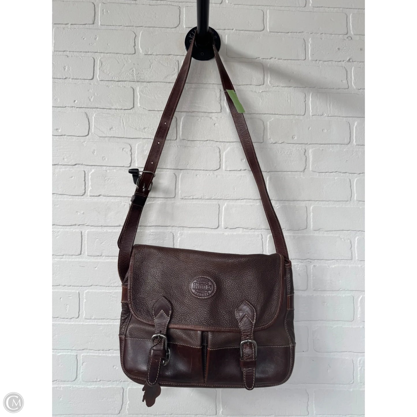 Crossbody Leather By Roots, Size: Medium