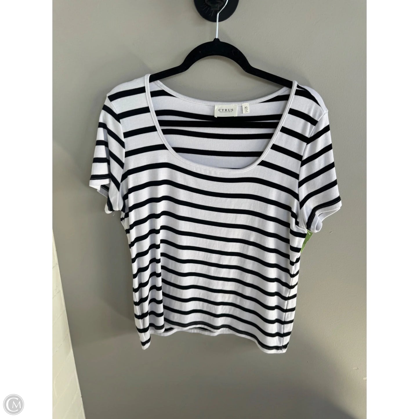 Top Short Sleeve Basic By Cyrus In Black & White, Size: Xl