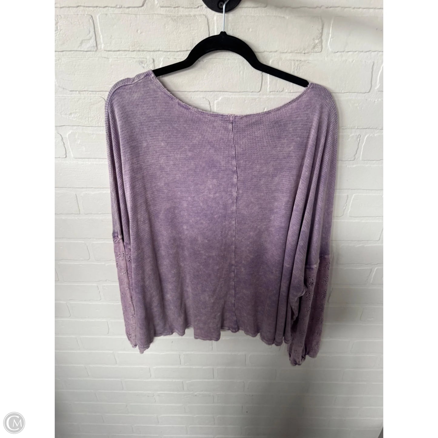 Top Long Sleeve By Hummingbird In Purple, Size: L