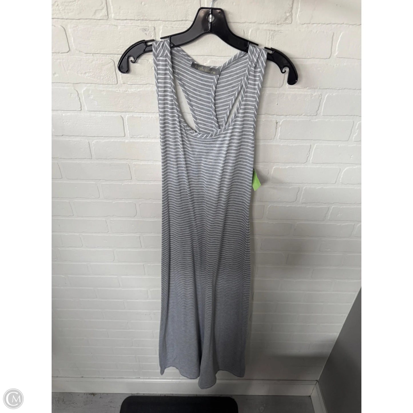 Dress Casual Maxi By Clothes Mentor In Grey & White, Size: M
