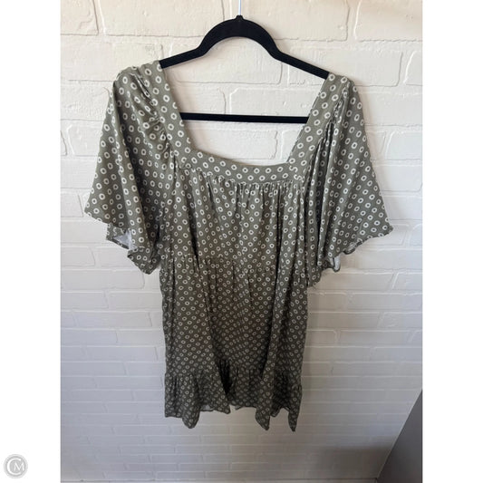 Dress Casual Short By Maurices In Green & White, Size: 1x