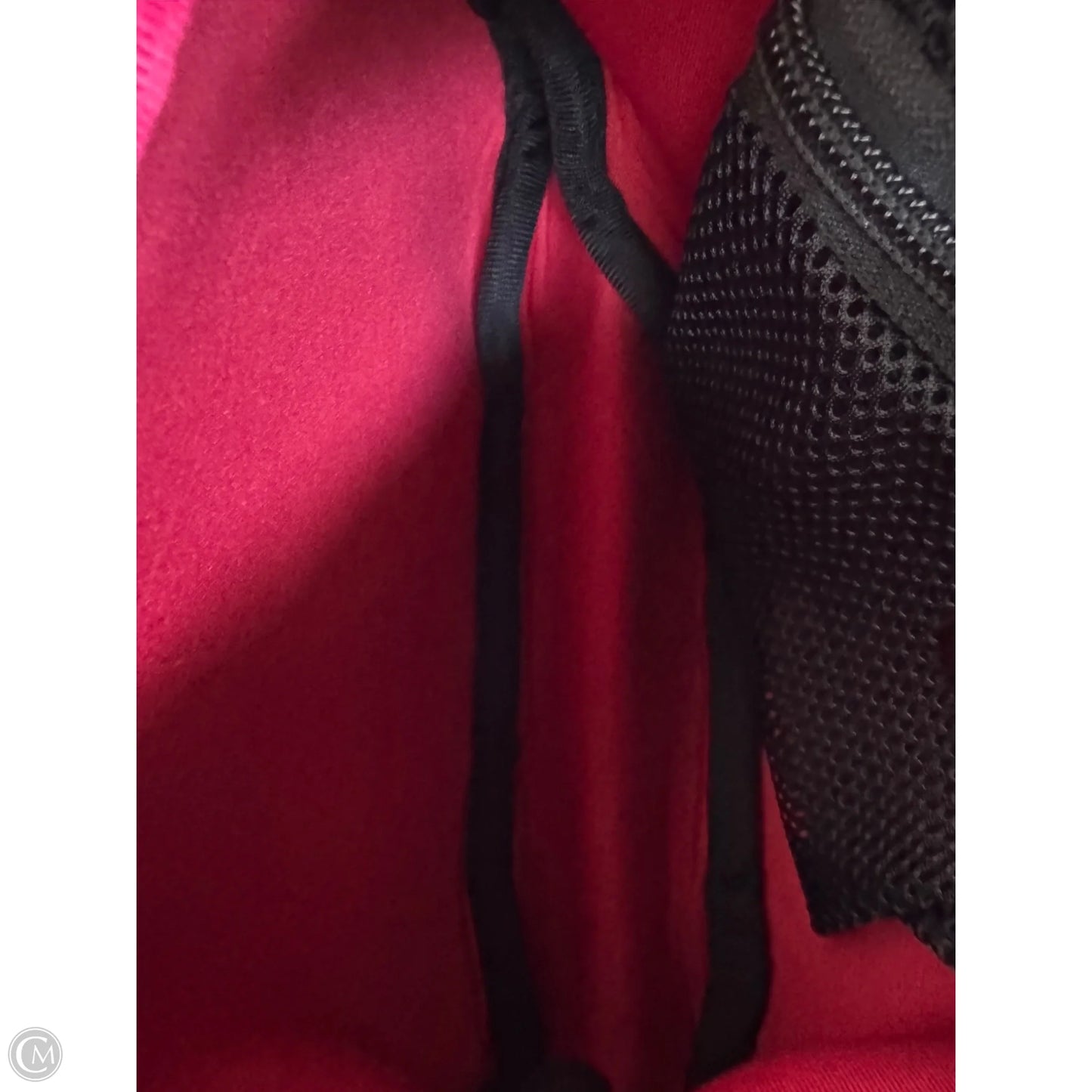 Makeup Bag By Clothes Mentor, Size: Medium