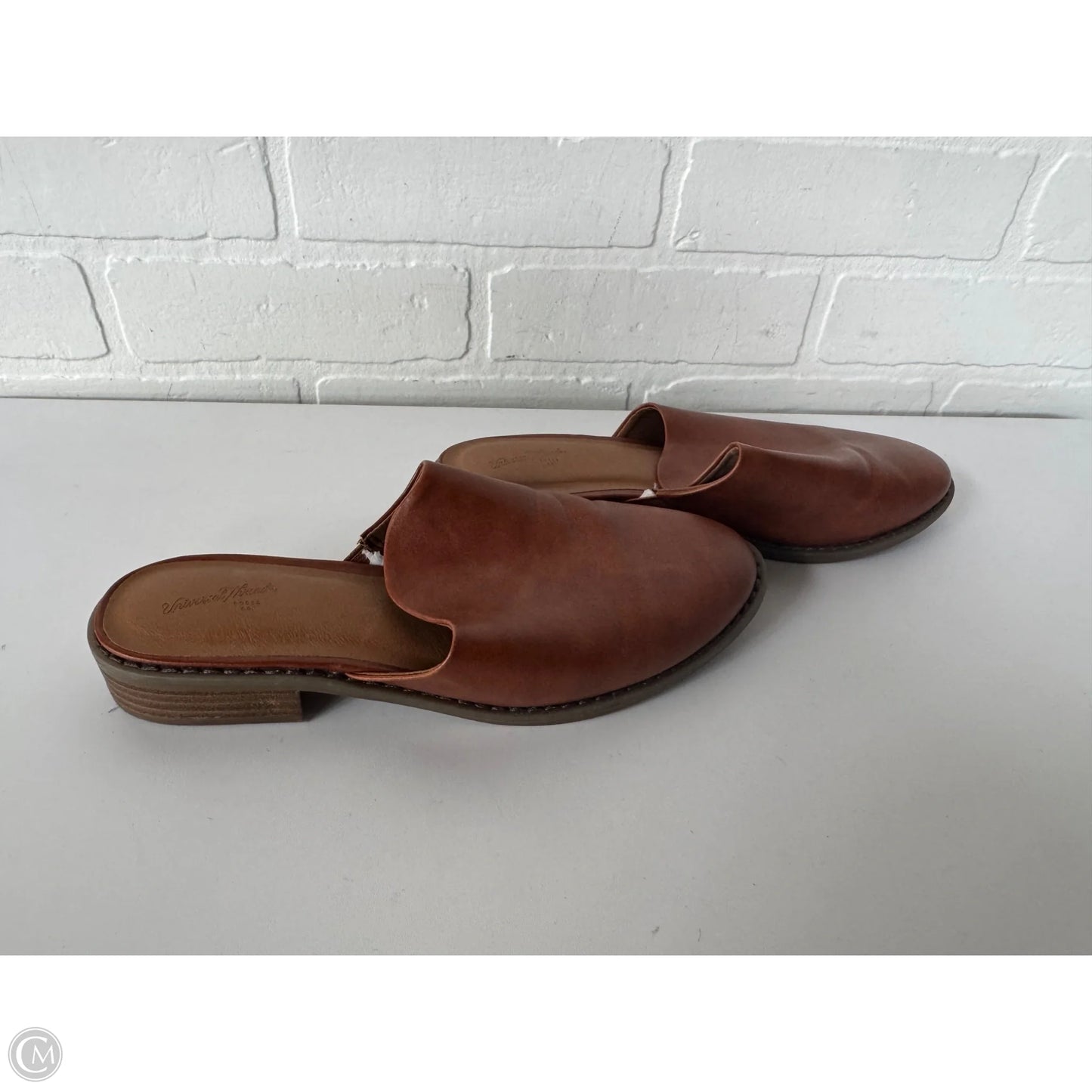 Shoes Flats By Universal Thread In Brown, Size: 7