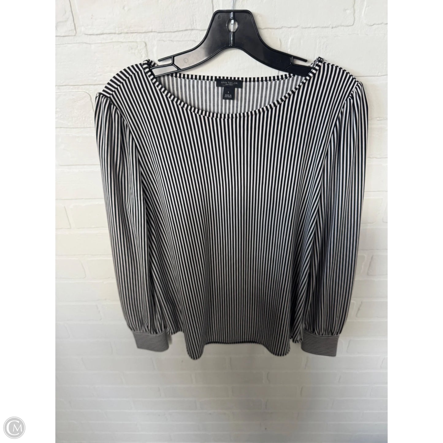 Top Long Sleeve By Ann Taylor In Black & Grey, Size: S