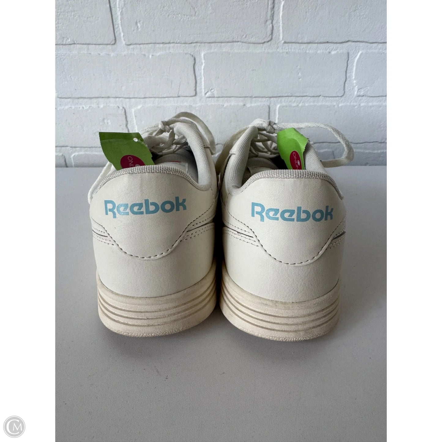 Shoes Sneakers By Reebok In White, Size: 9.5
