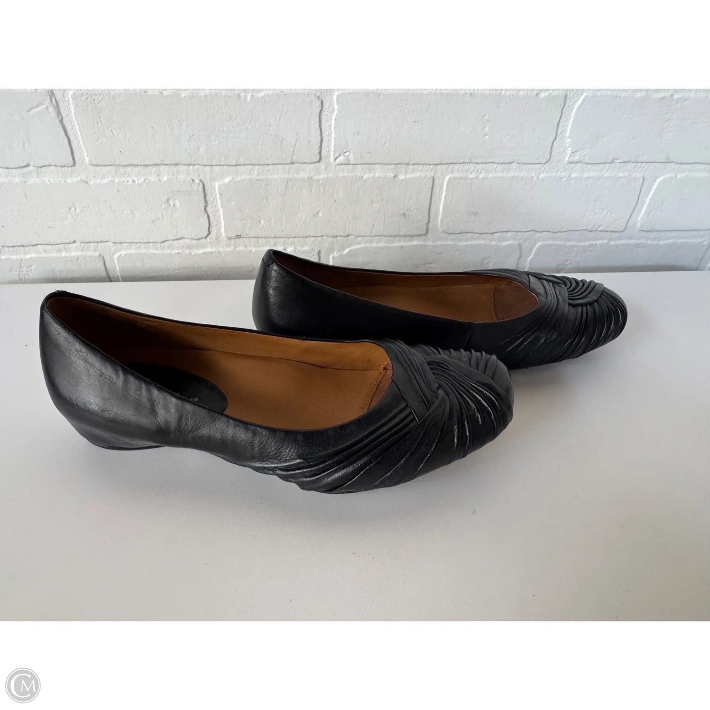 Shoes Flats By Earthies In Black, Size: 9