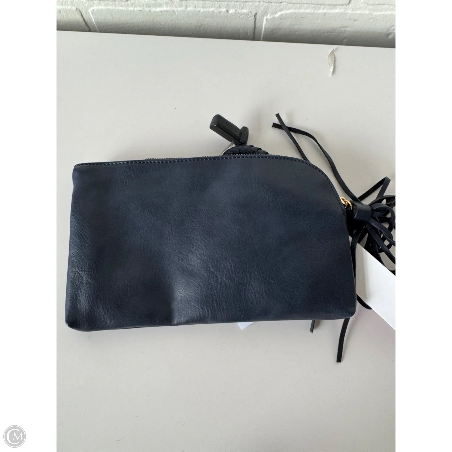 Clutch By Clothes Mentor, Size: Medium